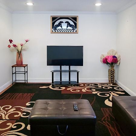 Modern Comfort Stays Александрия Екстериор снимка