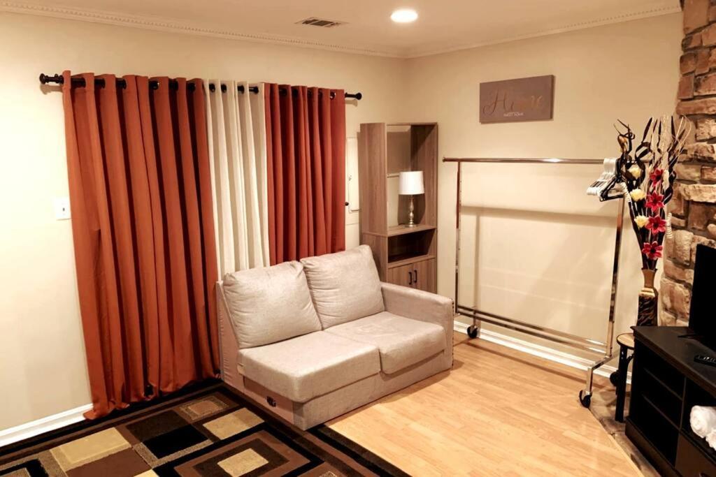 Modern Comfort Stays Александрия Екстериор снимка